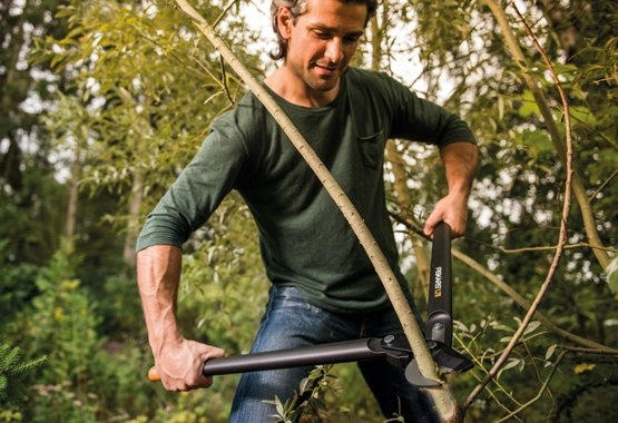 Fiskars 1001556 Nożyce do trawy GS42 Servo-System