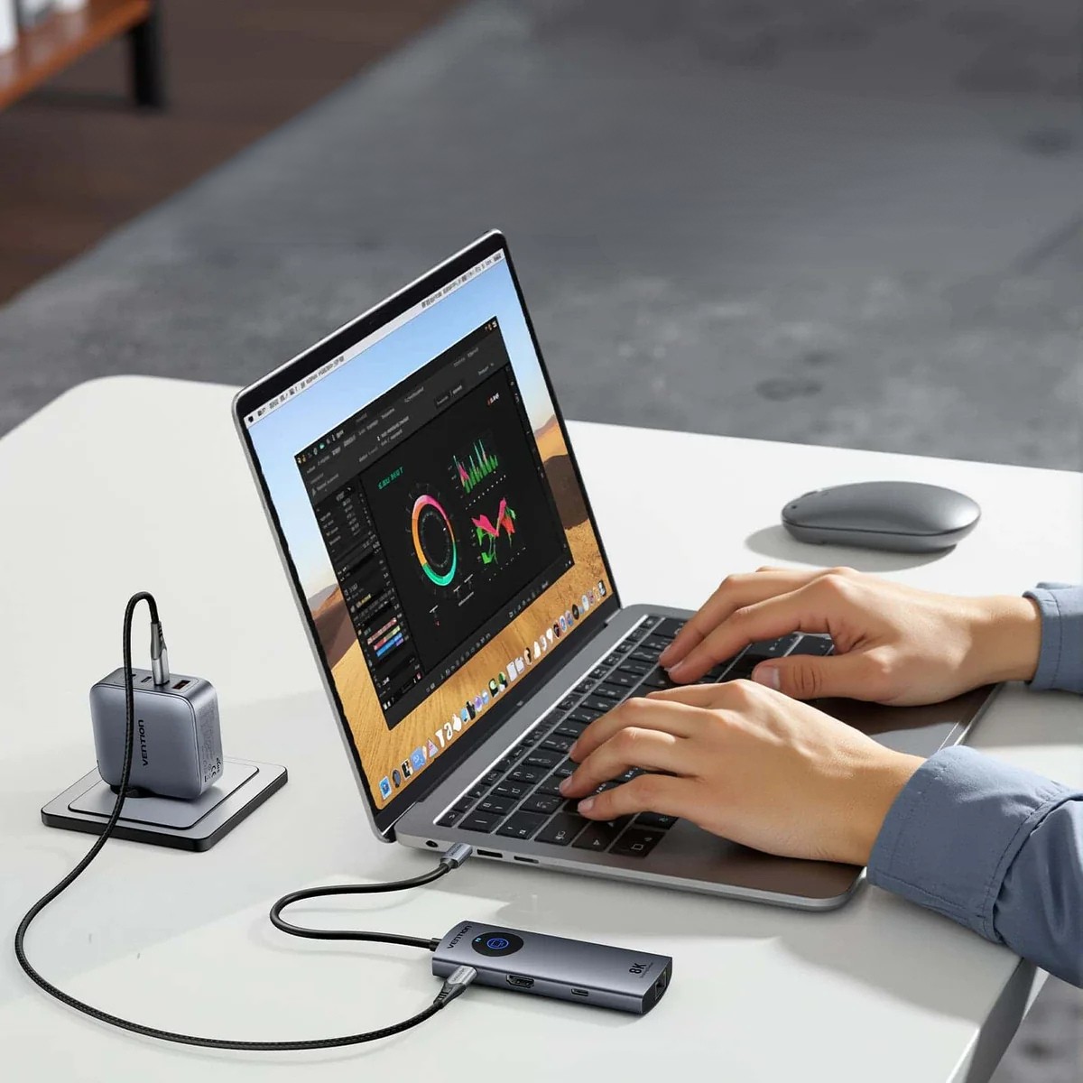 Stacja dokująca USB-C 6W1 Vention, 8K, 30Hz, 100W, PD, z wyświetlaczem led